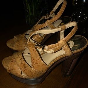 NWOB Gianni Bini cork upper platform heels 8.5